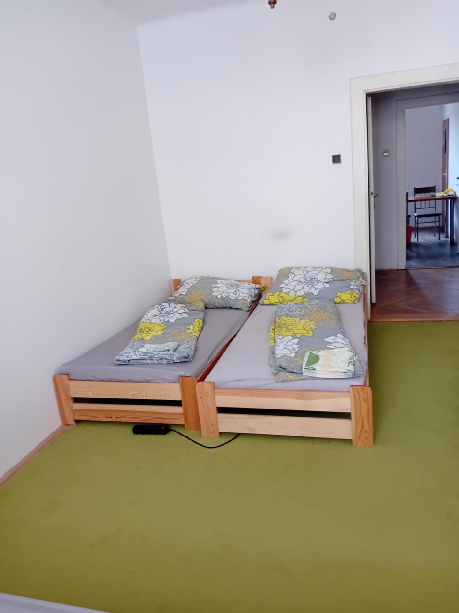 Holub Apartment In City Centrum Komarov Exterior foto